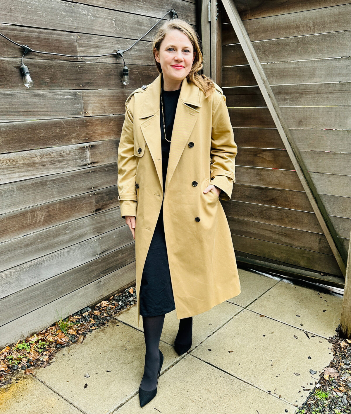 rules for wearing a trench coat: tights or bare leg