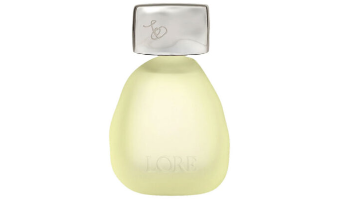 lore-lovely-and-a-little-twisted.