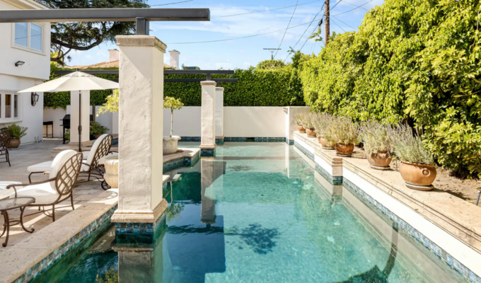 studio city villa pool 680x400