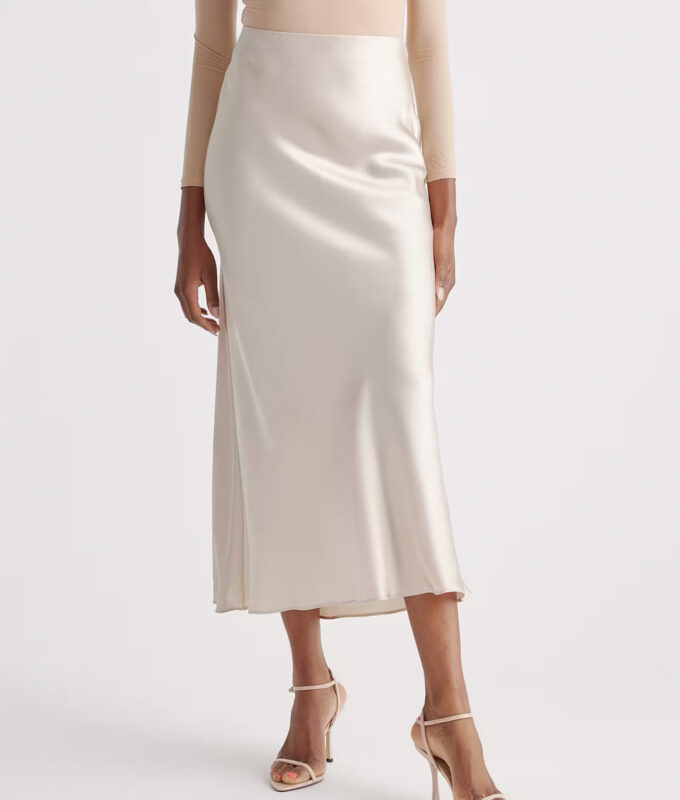 taylor swift carolyn bessette outfit