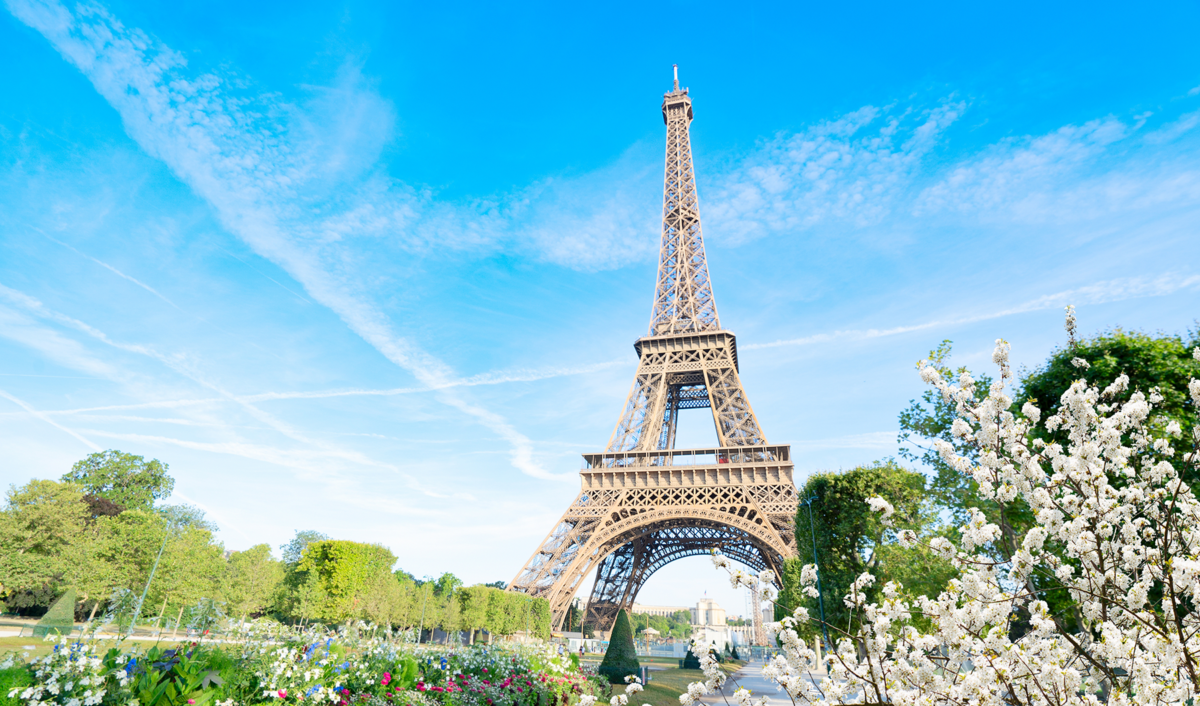 paris eiffel tower