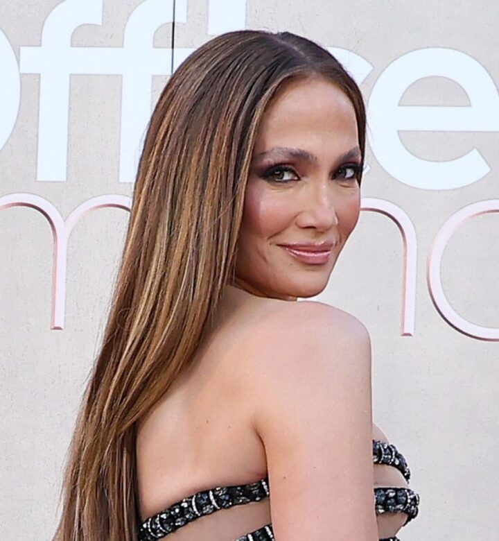 Jennifer Lopez twins 720x780