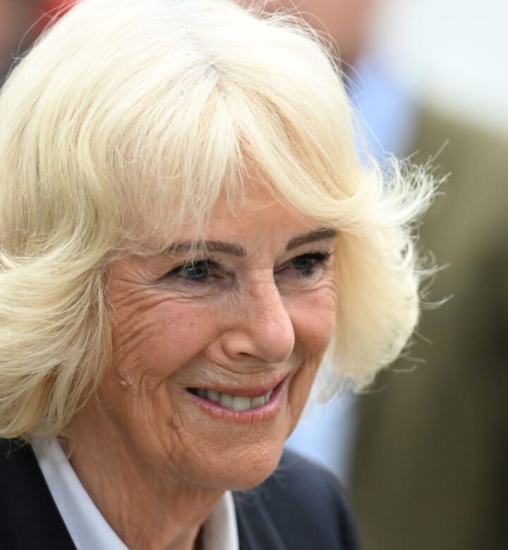 QueenCamilla 720x780