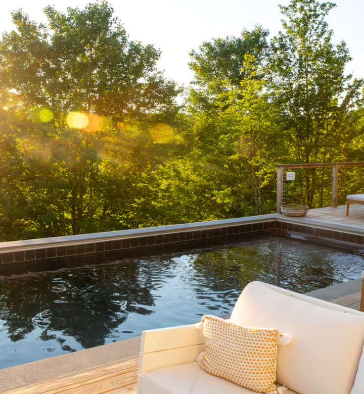 Airbnbs with pools in Upstate, New York: Outdoor pool with chairs