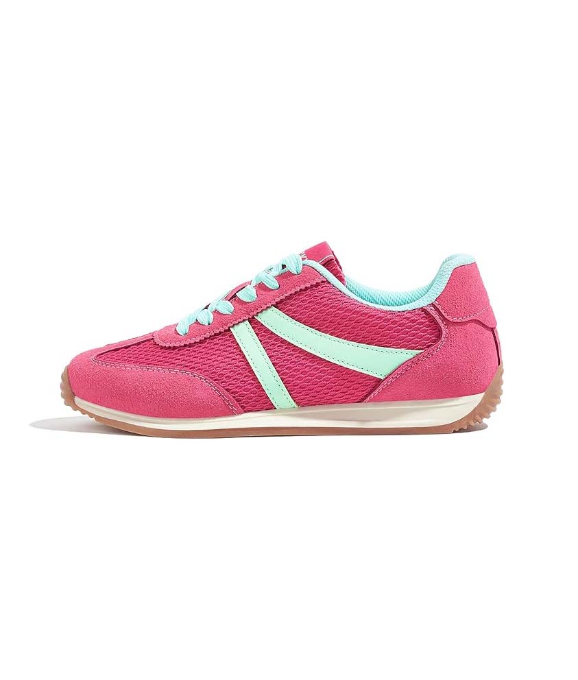 pink shoes