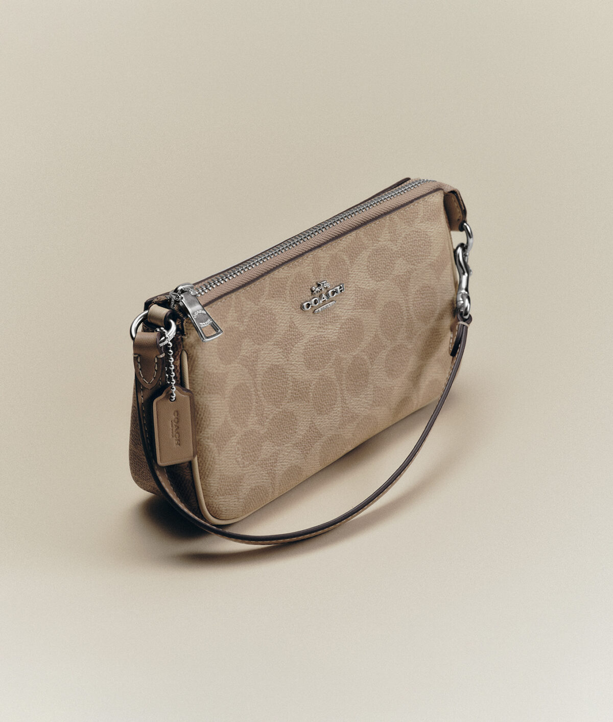 coach nolita 19 1200x1412