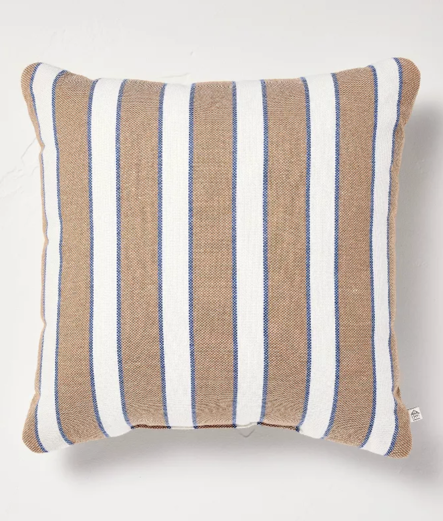 throw pillow