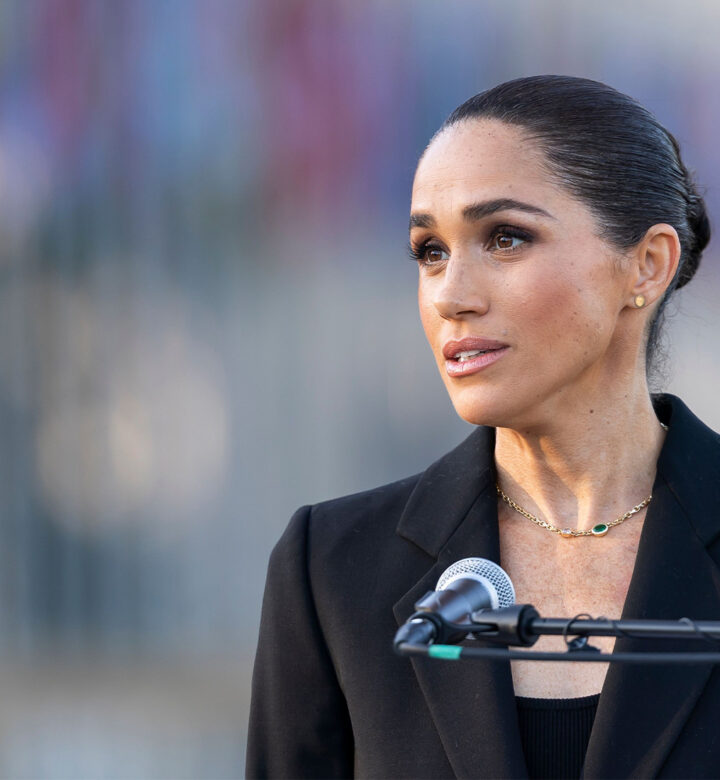 meghan markle photo with lilibet closet