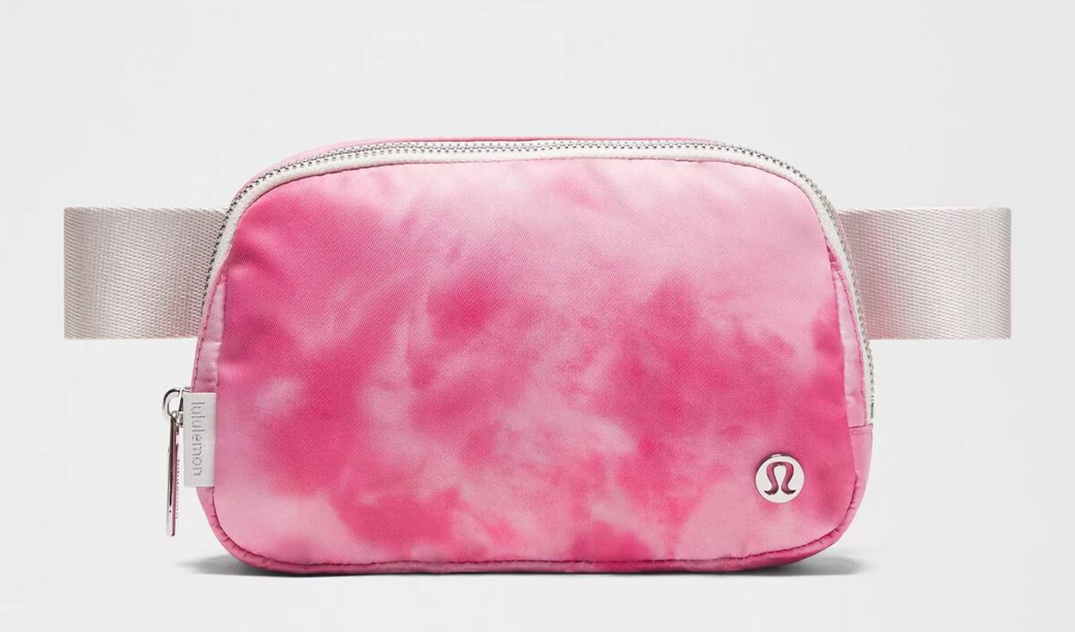 The lululemon Everywhere Belt Bag.