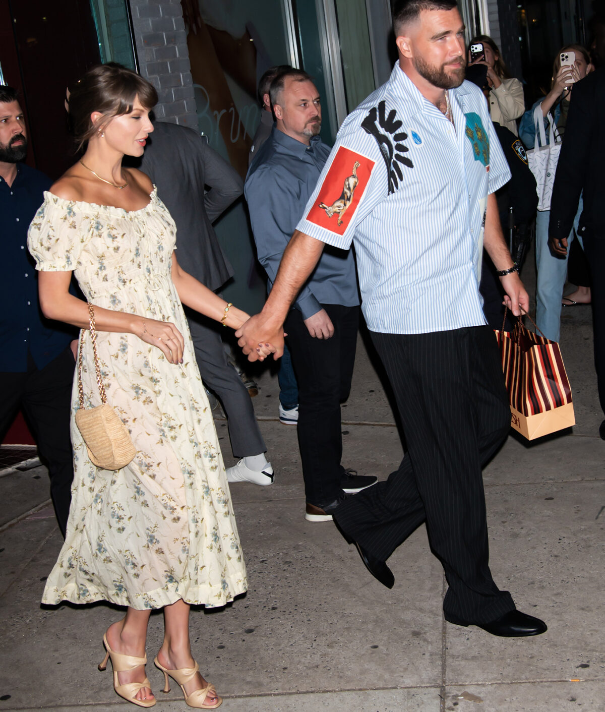taylor swift dôen ashlynn dress