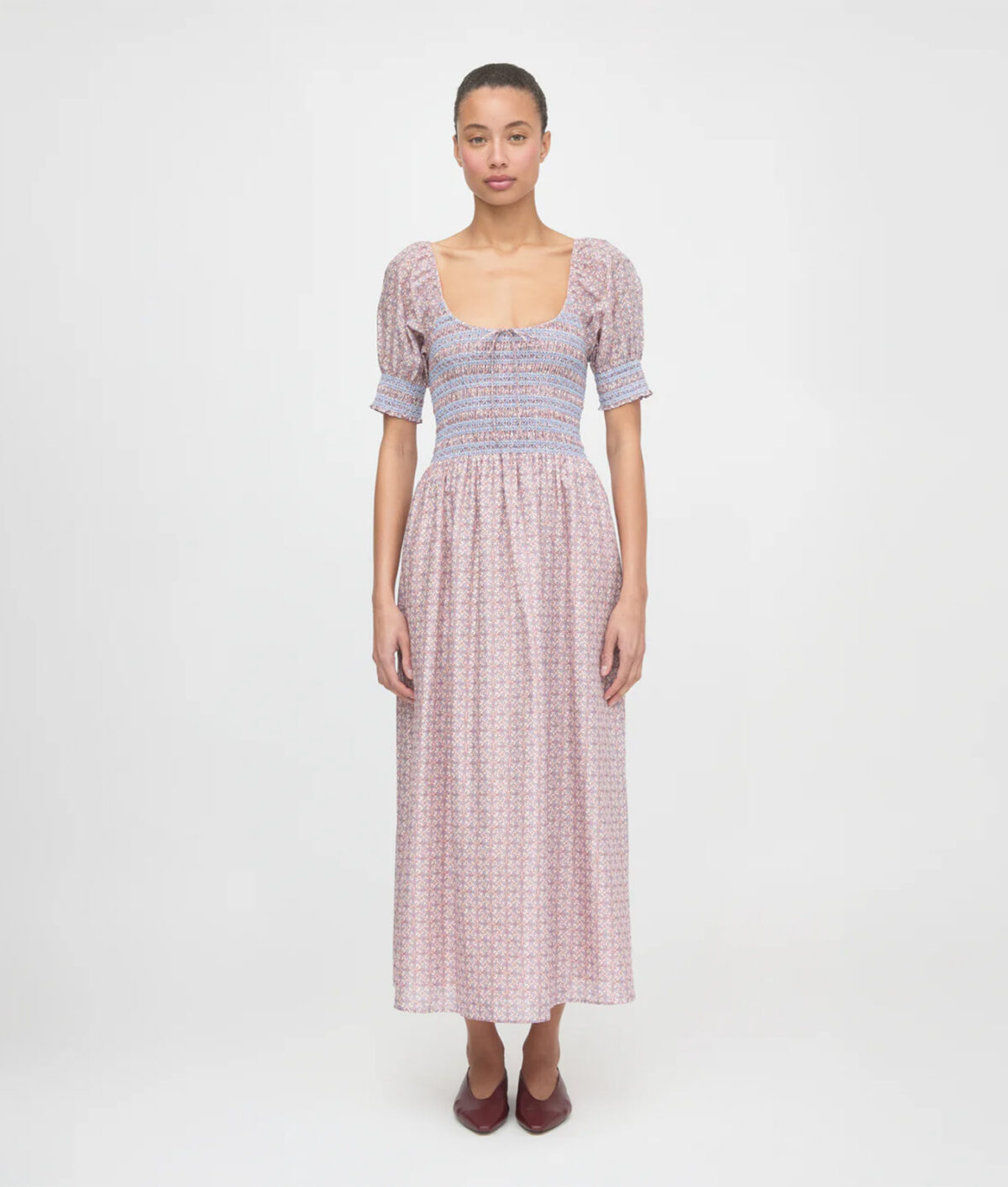 taylor swift dôen ashlynn dress: hill house madeline cotton dress
