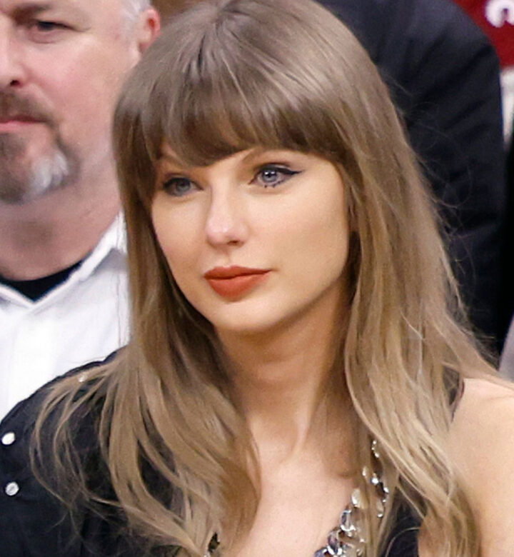 taylor swift wide leg jeans knicks