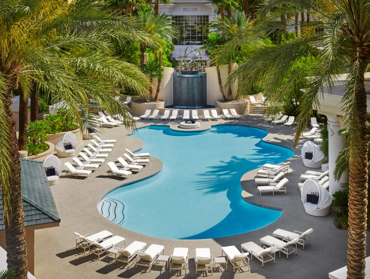 Four Seasons las Vegas Review Pool 3 1200x907