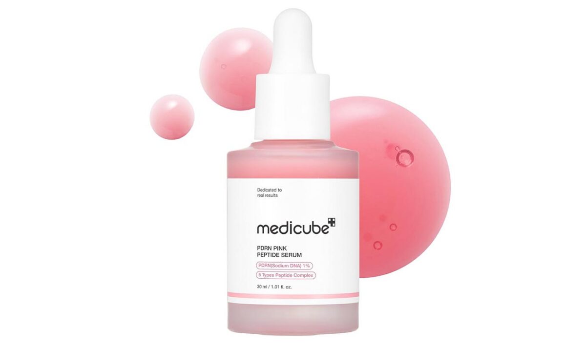 The Medicube PDRN Pink Peptide Serum.