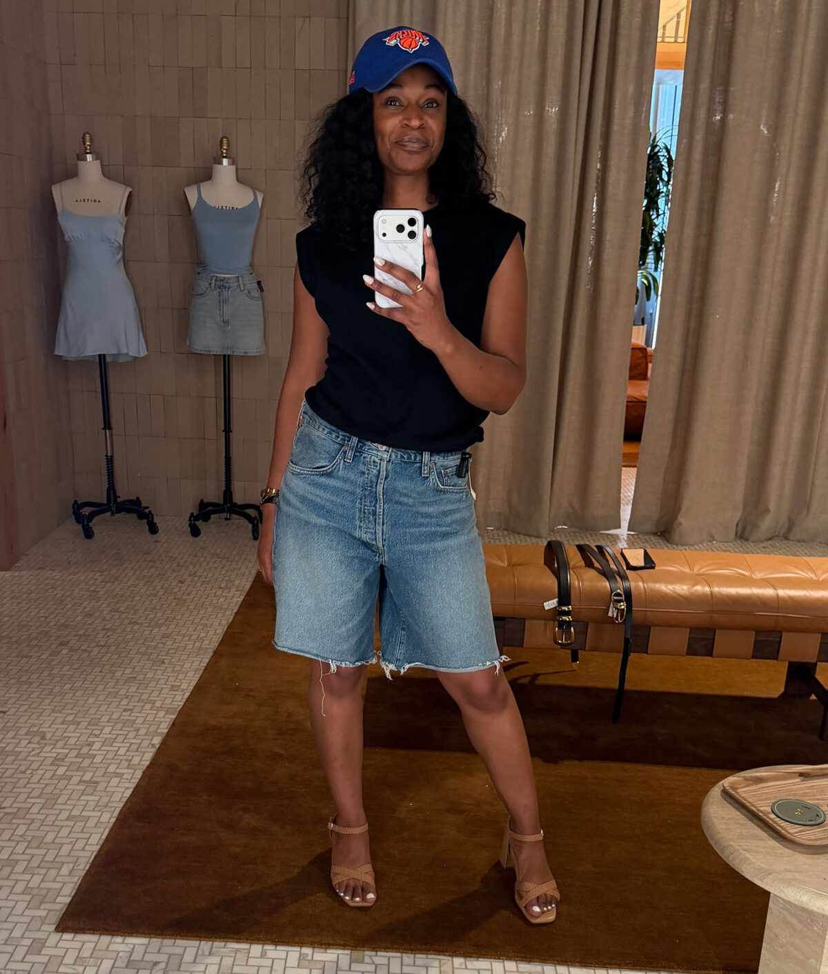 indra-short-brickell-tshirt-knicks-hat