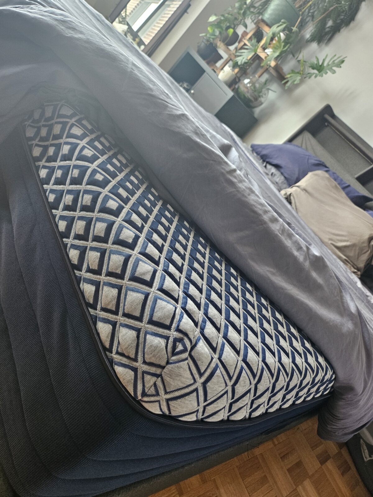 form core hybrid mattress review