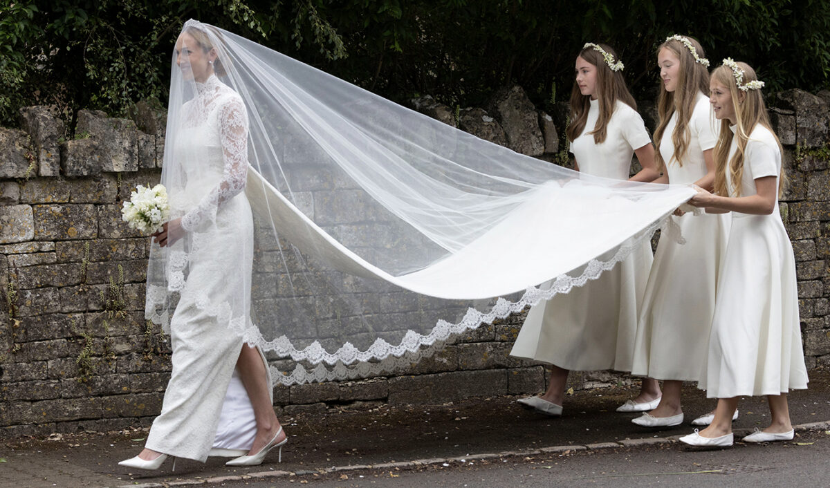 harriet sperling leavers lace veil 1200x706