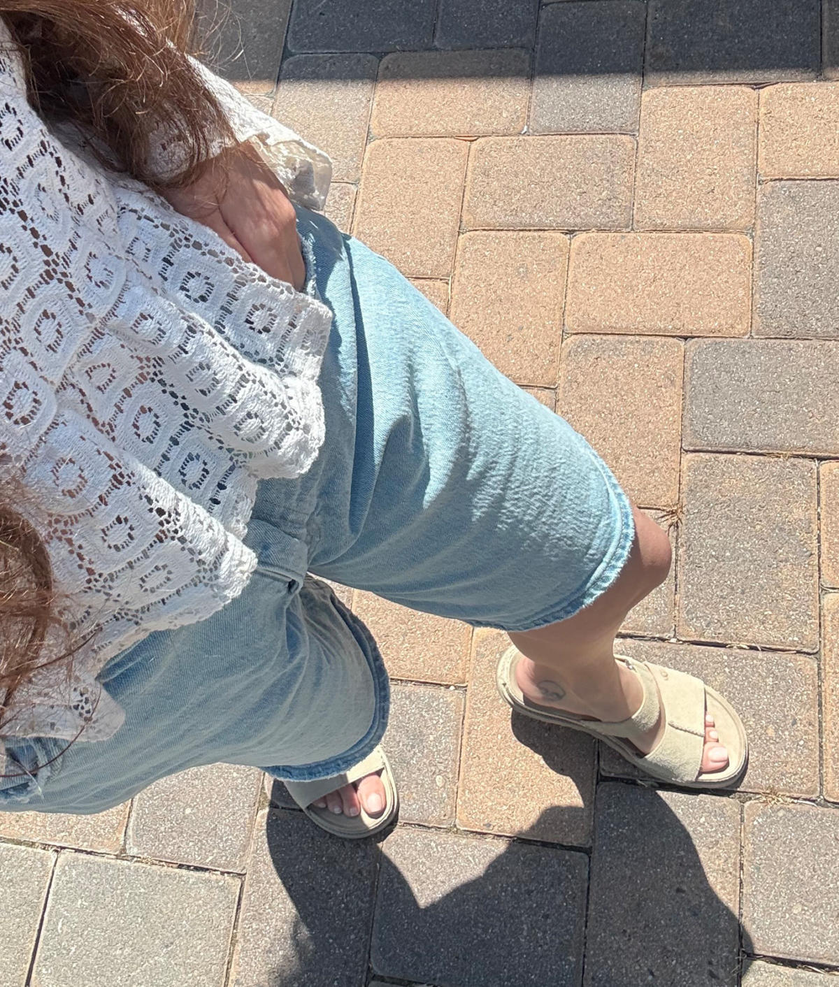 ugg sandal review denim shorts selfie 1200x1412