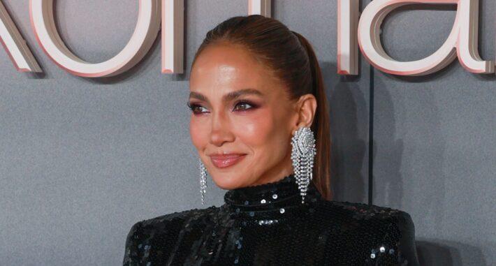 Jennifer Lopez breakup party 710x381