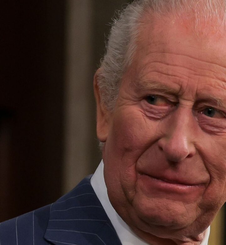 King Charles reunites with grandkids 720x780