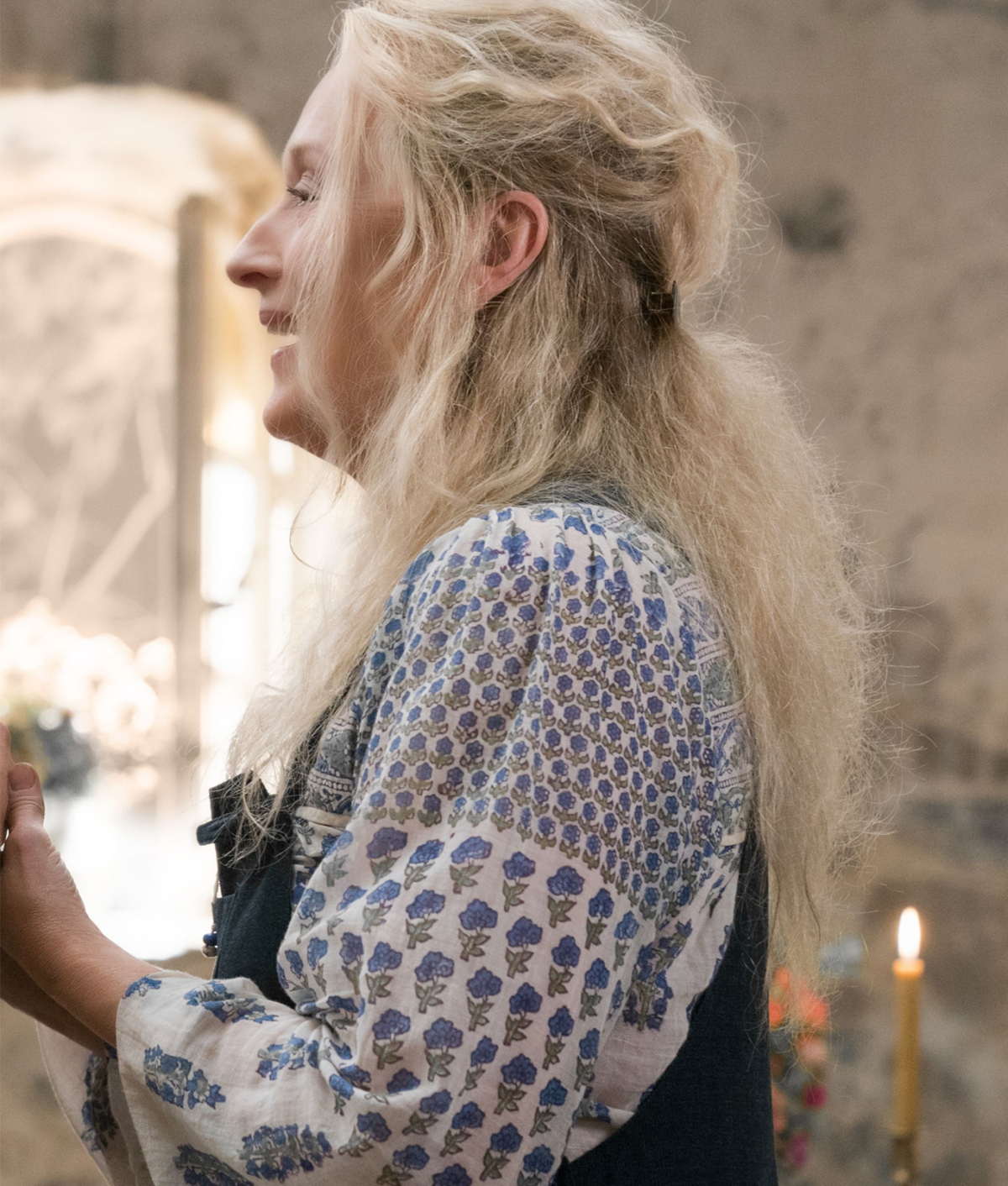 Mamma Mia Fashion: Meryl Steep as Donna in floral print peasant top