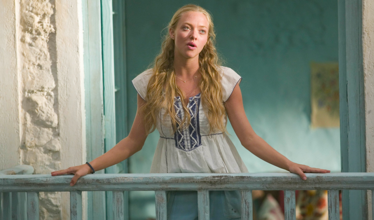 Mamma Mia Fashion: Amanda Seyfried as Sophie in white and blue top