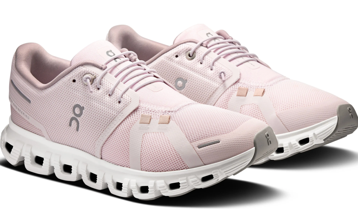 best nordstrom anniversary sale deals: on cloud 6 sneakers