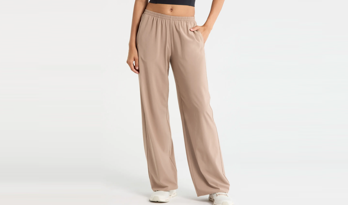 Nordstrom Anniversary Sale Best Deals 2026: Vuori beige Villa pants