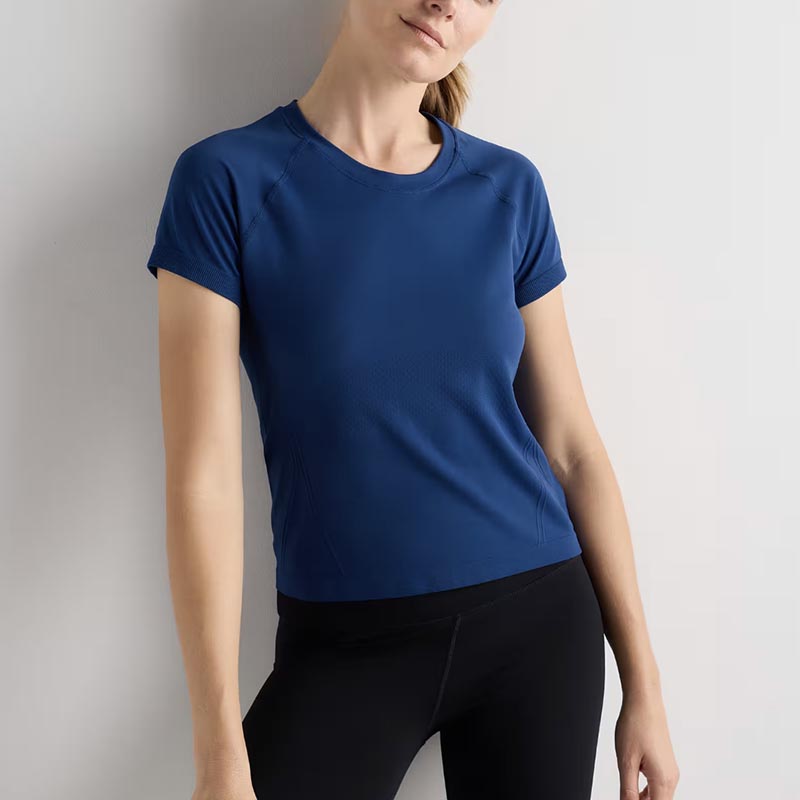 quince moisture wicking top