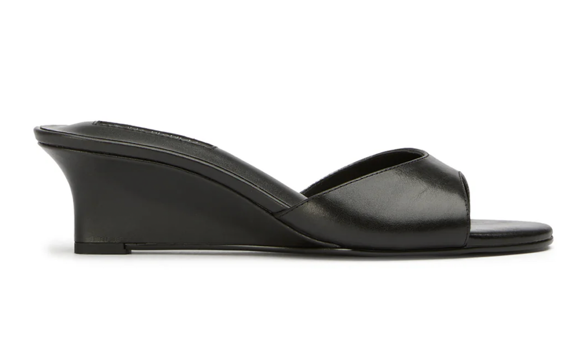 tonybiancoblackleatherwedge 1200x706