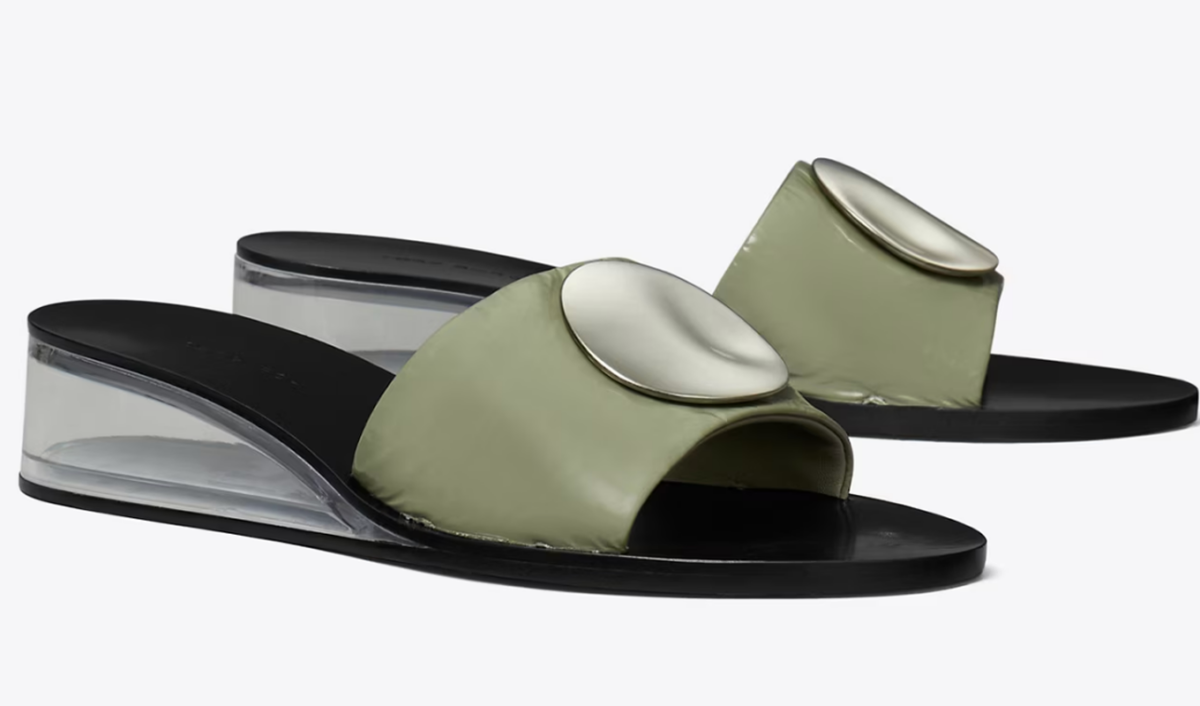toryburchwedgesandals 1200x706