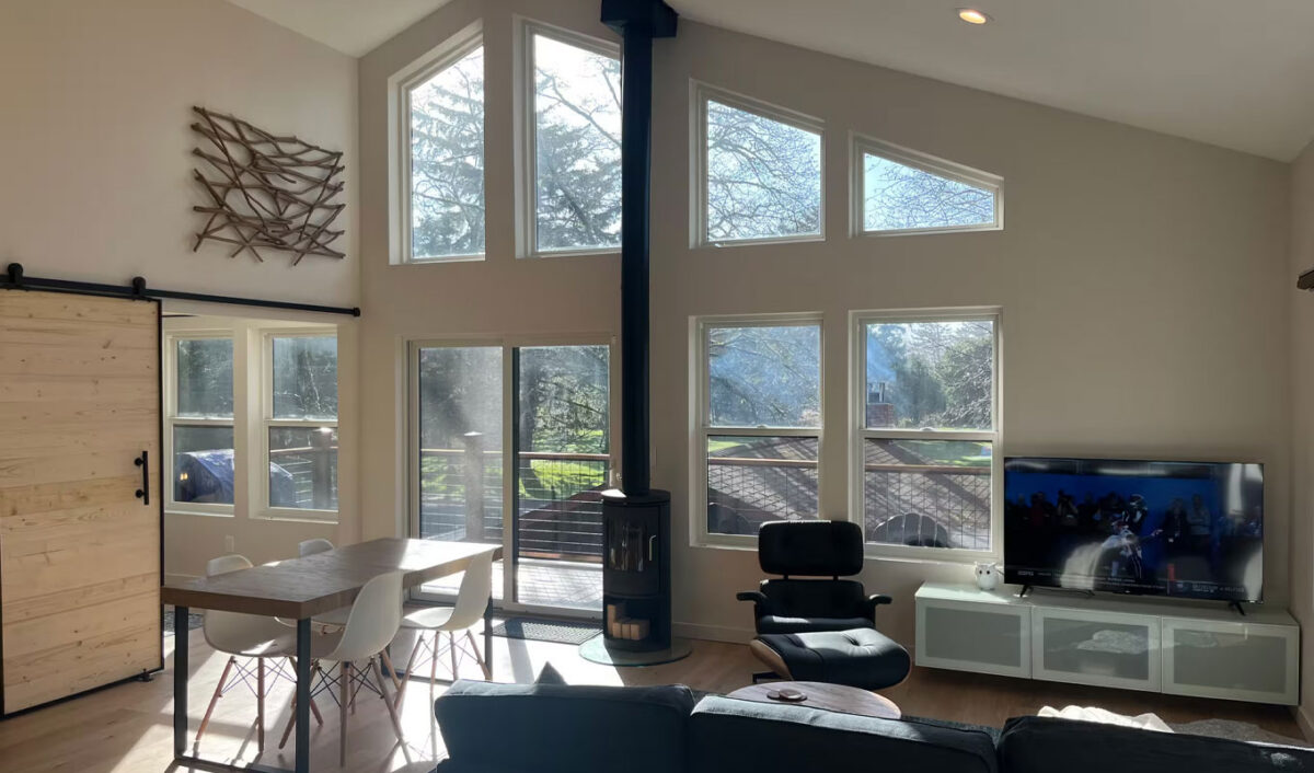 twilight inspired airbnbs: modern cannon beach cabin