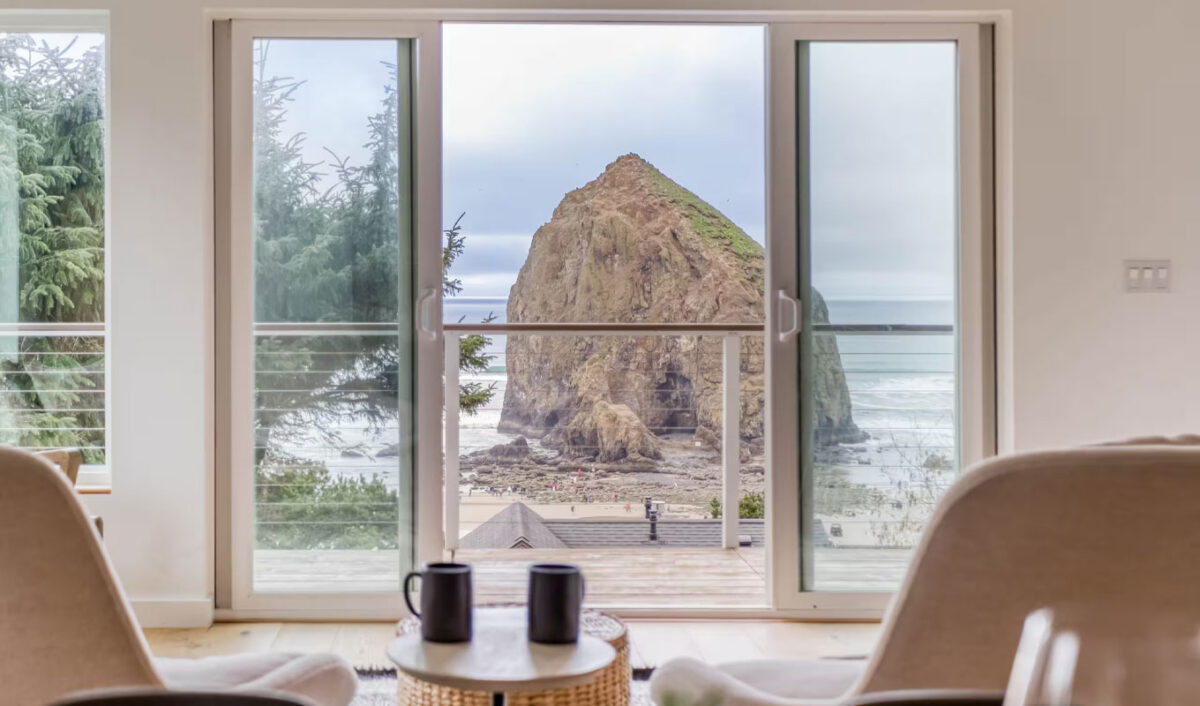 twilight inspired airbnbs: modern home with haystack rock views