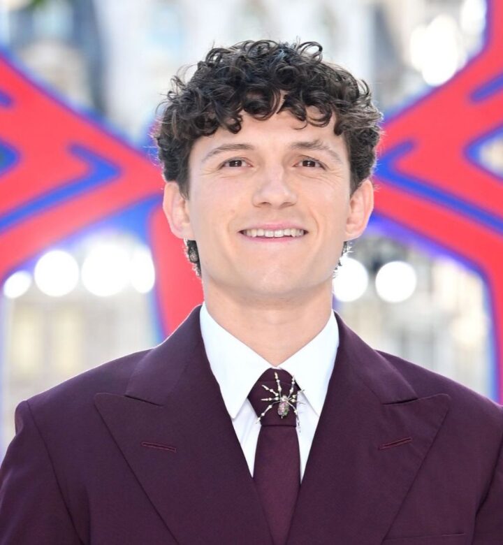 Tom Holland Spider Man Pay 720x780