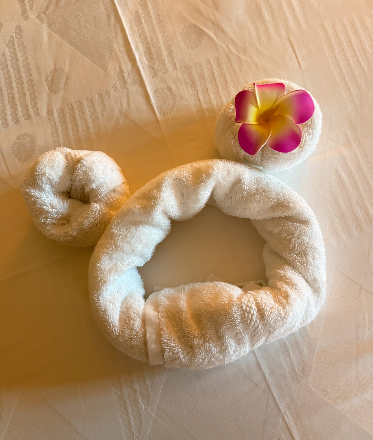 aulani disney resort spa review mickey towel 1200x1412
