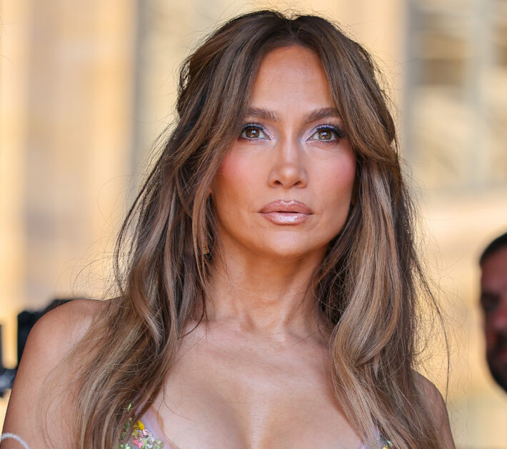 jennfier lopez racy bikini photos