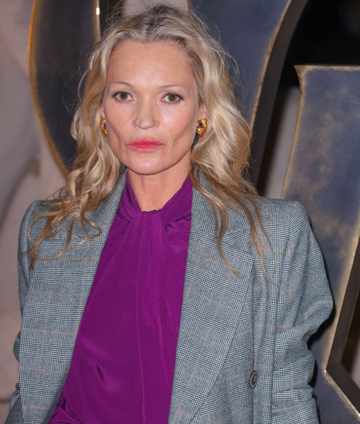 root-touch-up-trend: kate moss
