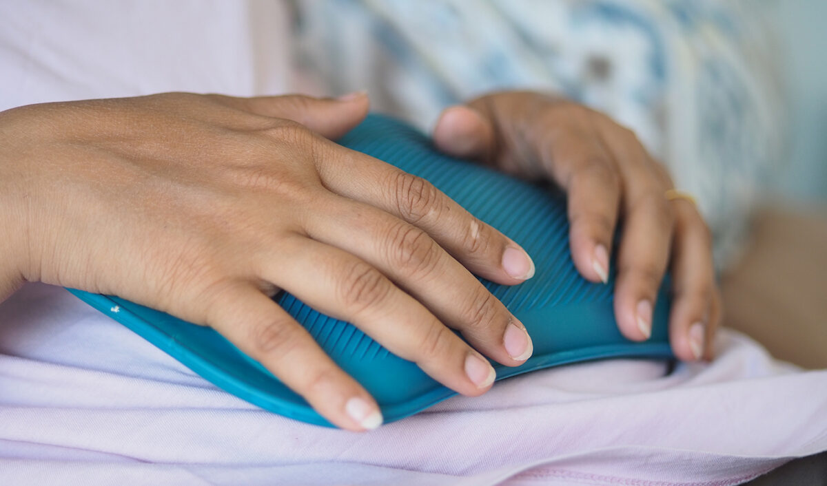 stomach-bloat-tips-heating-pad