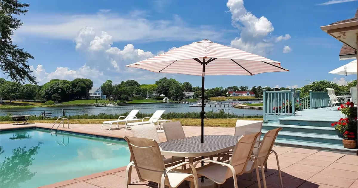 10 Waterfront Airbnbs Near NYC for a Carefree Escape