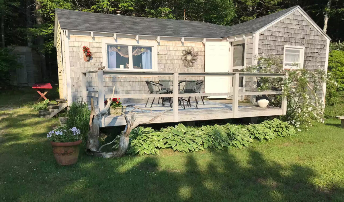 widows-bay-airbnbs-driftwood-cottage