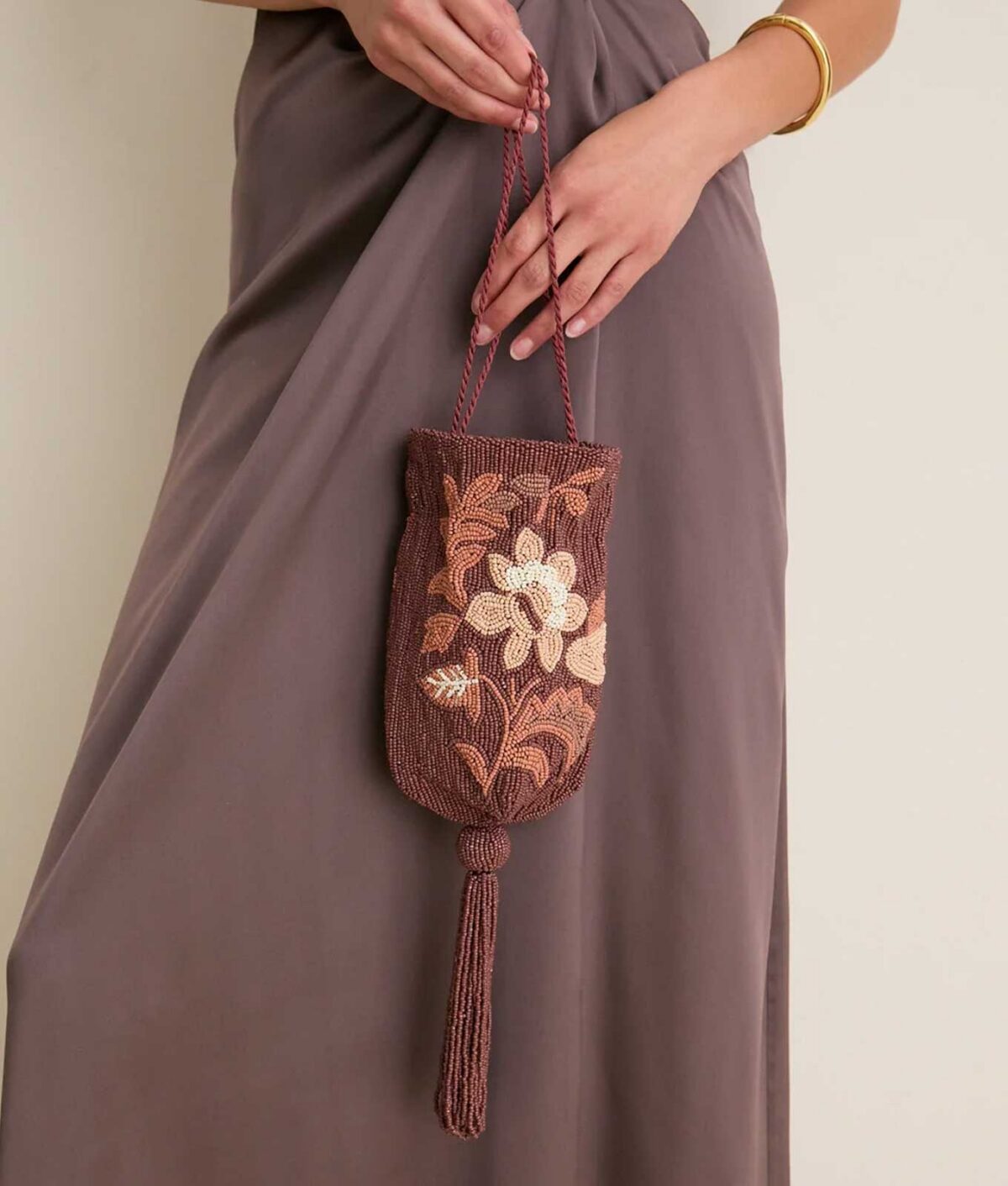 1920s trend tuckernuck beaded bag 1200x1412