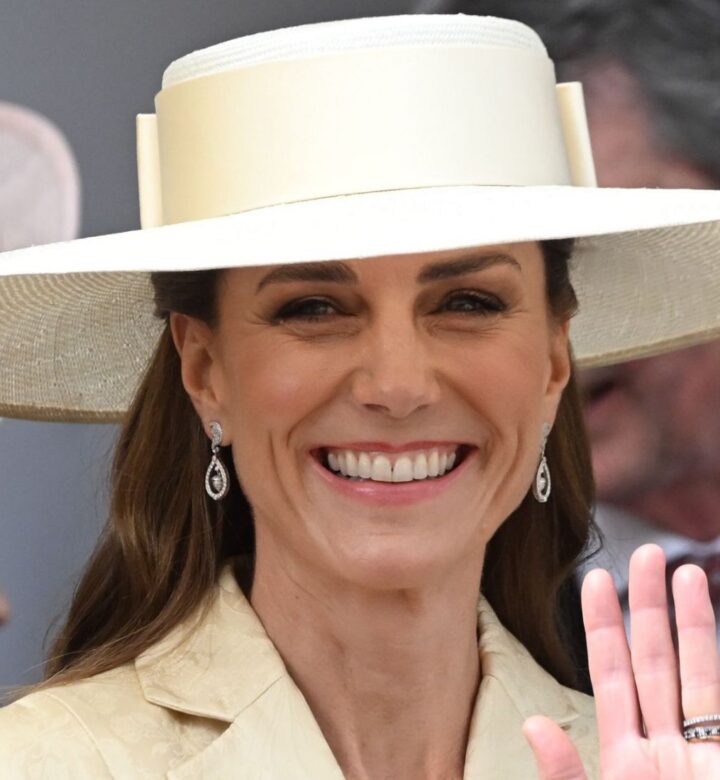 Kate Middleton Surprise Appearance 720x780