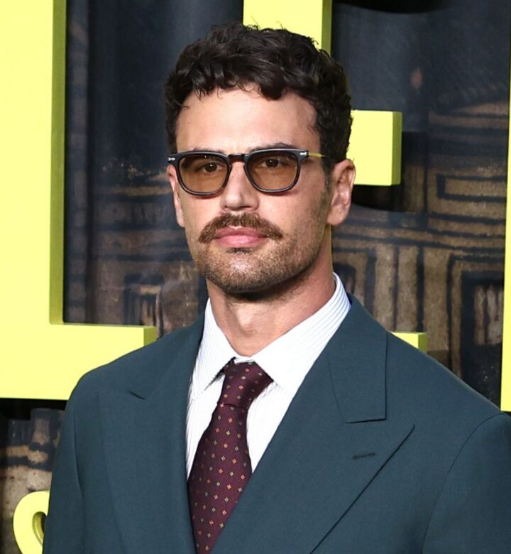 Theo James  720x780