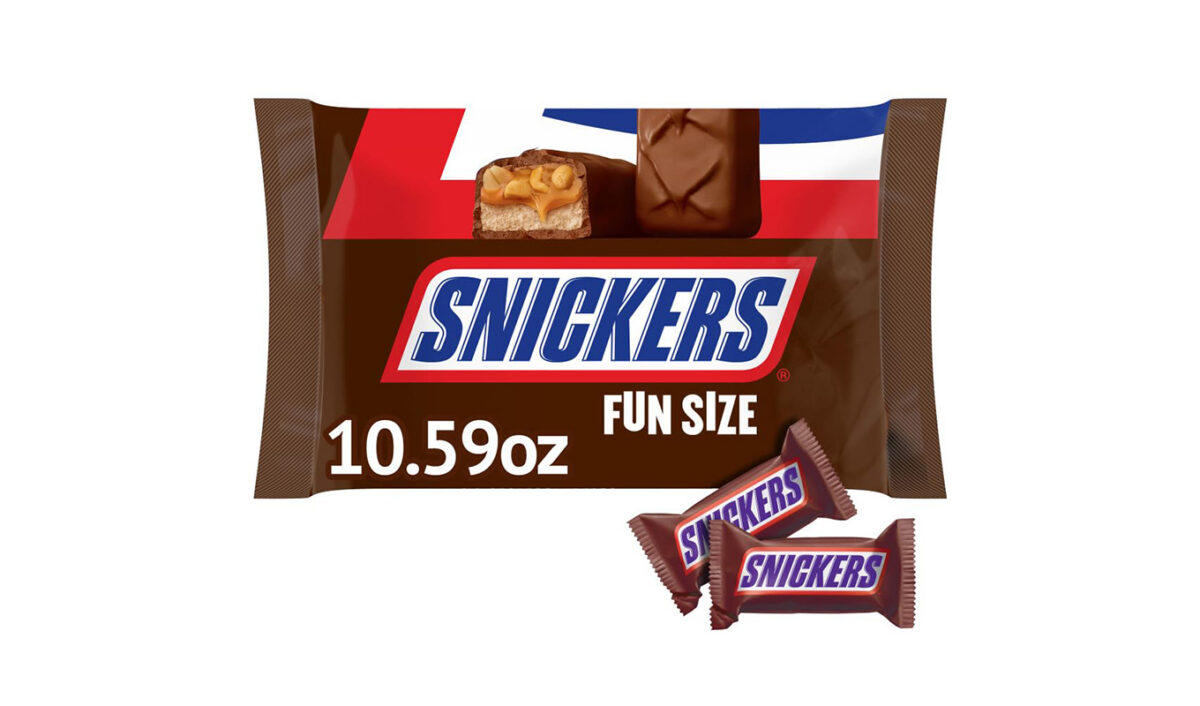 best halloween candy: snickers
