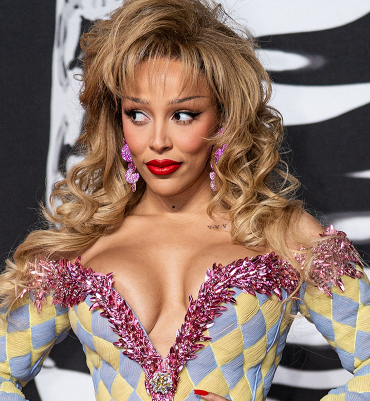 best vmas red carpet looks doja cat