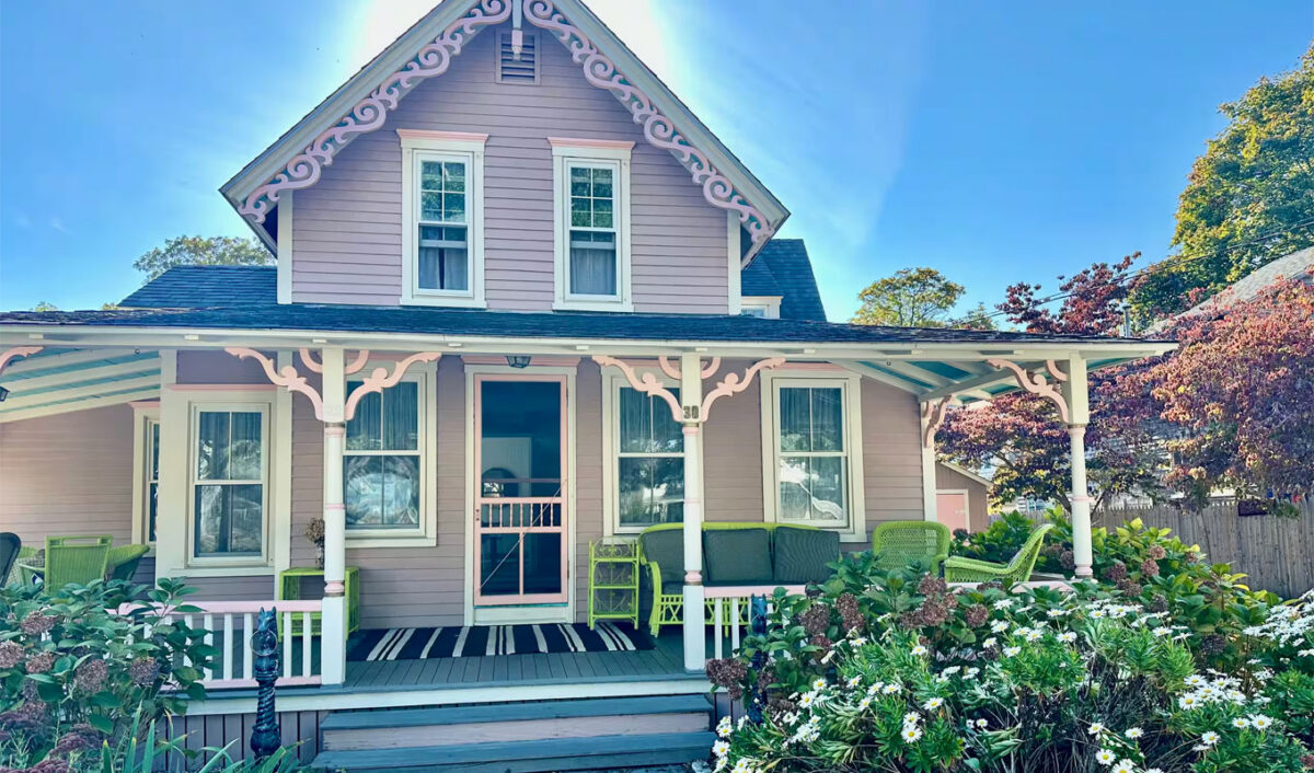 gilmore-girls-airbnbs-island-beach-rose