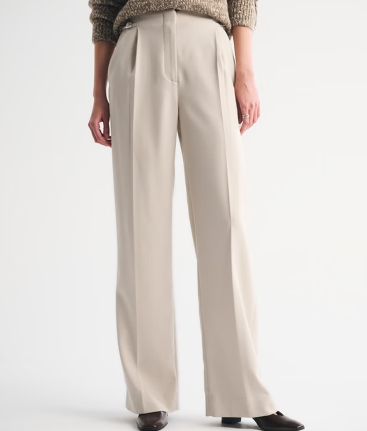 meg ryan fall af pleated pants 1200x1412