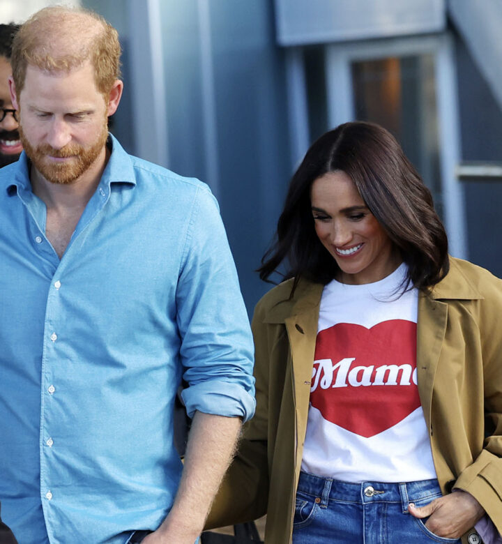 meghan markle moms group chat universal 720x780