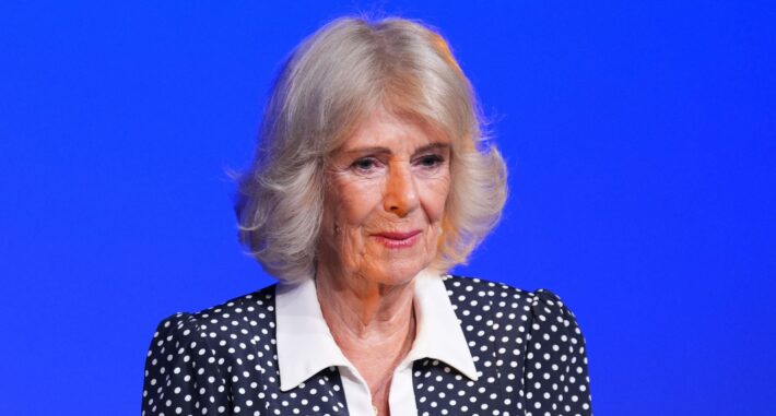 Queen Camilla Note 710x381