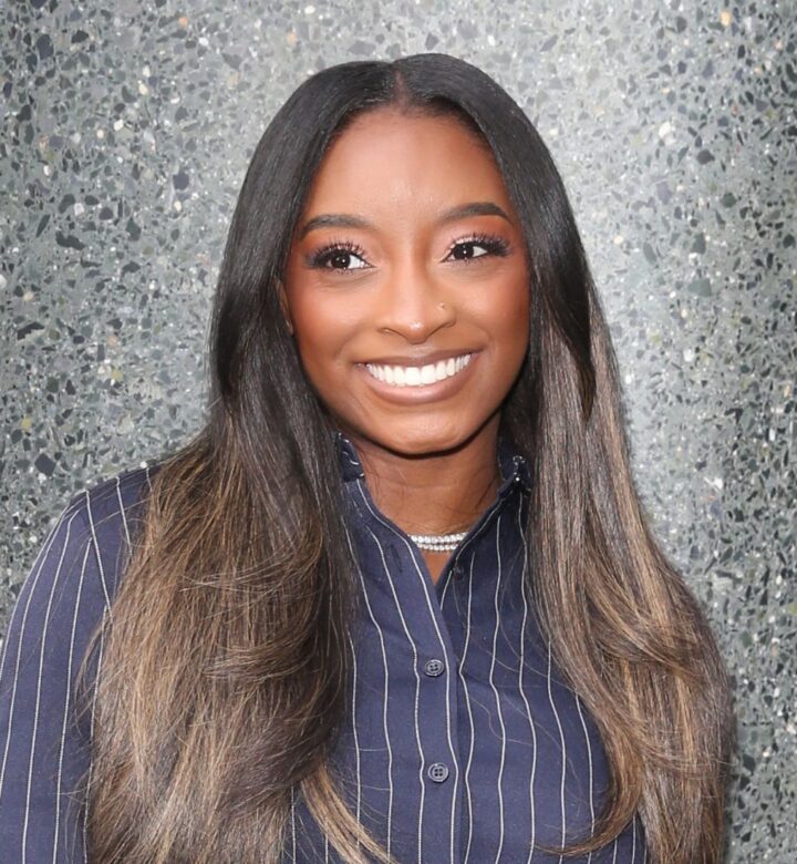 Simone Biles Wag 720x780